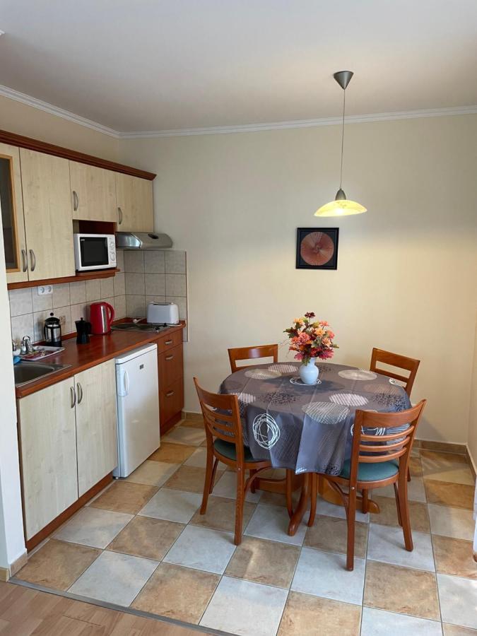 Garda Wellness Apartmanhaz Хевіз Екстер'єр фото