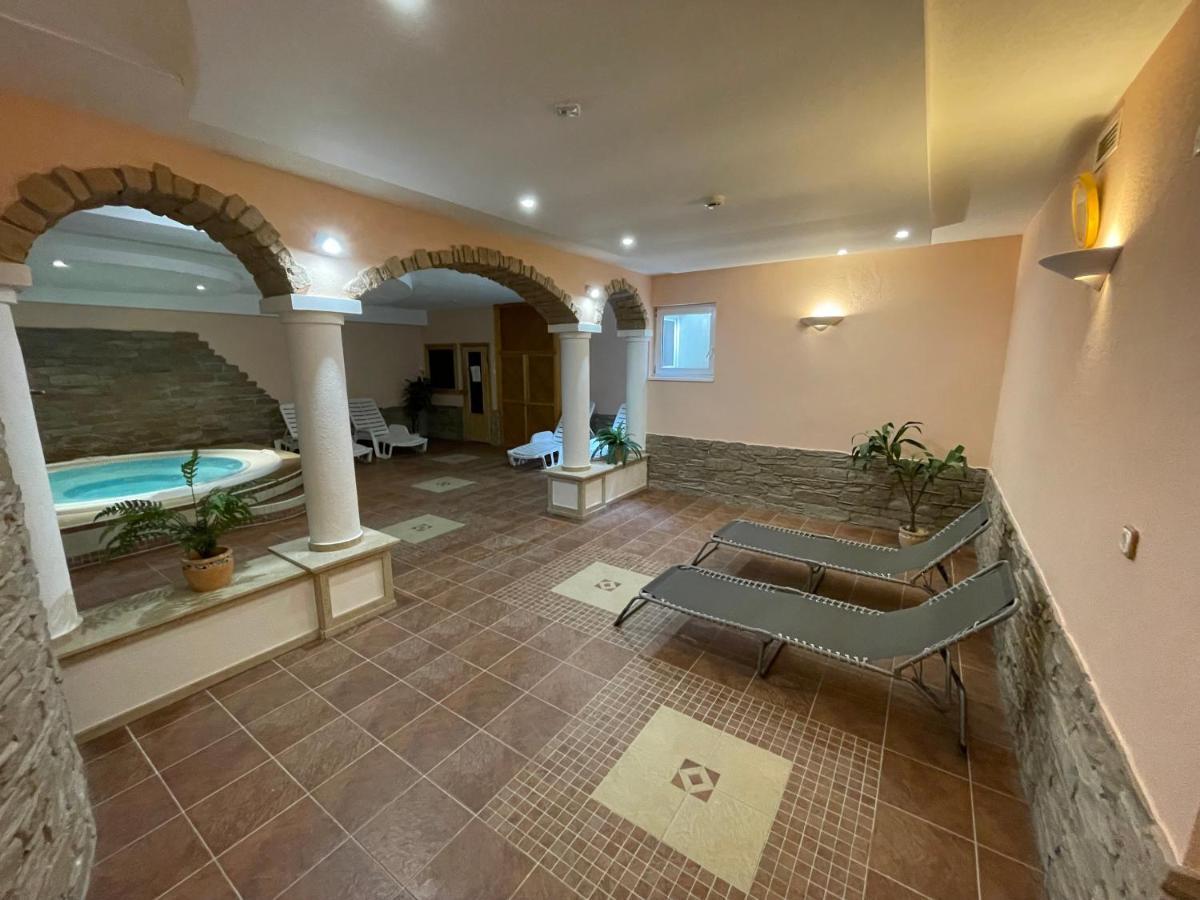 Garda Wellness Apartmanhaz Хевіз Екстер'єр фото