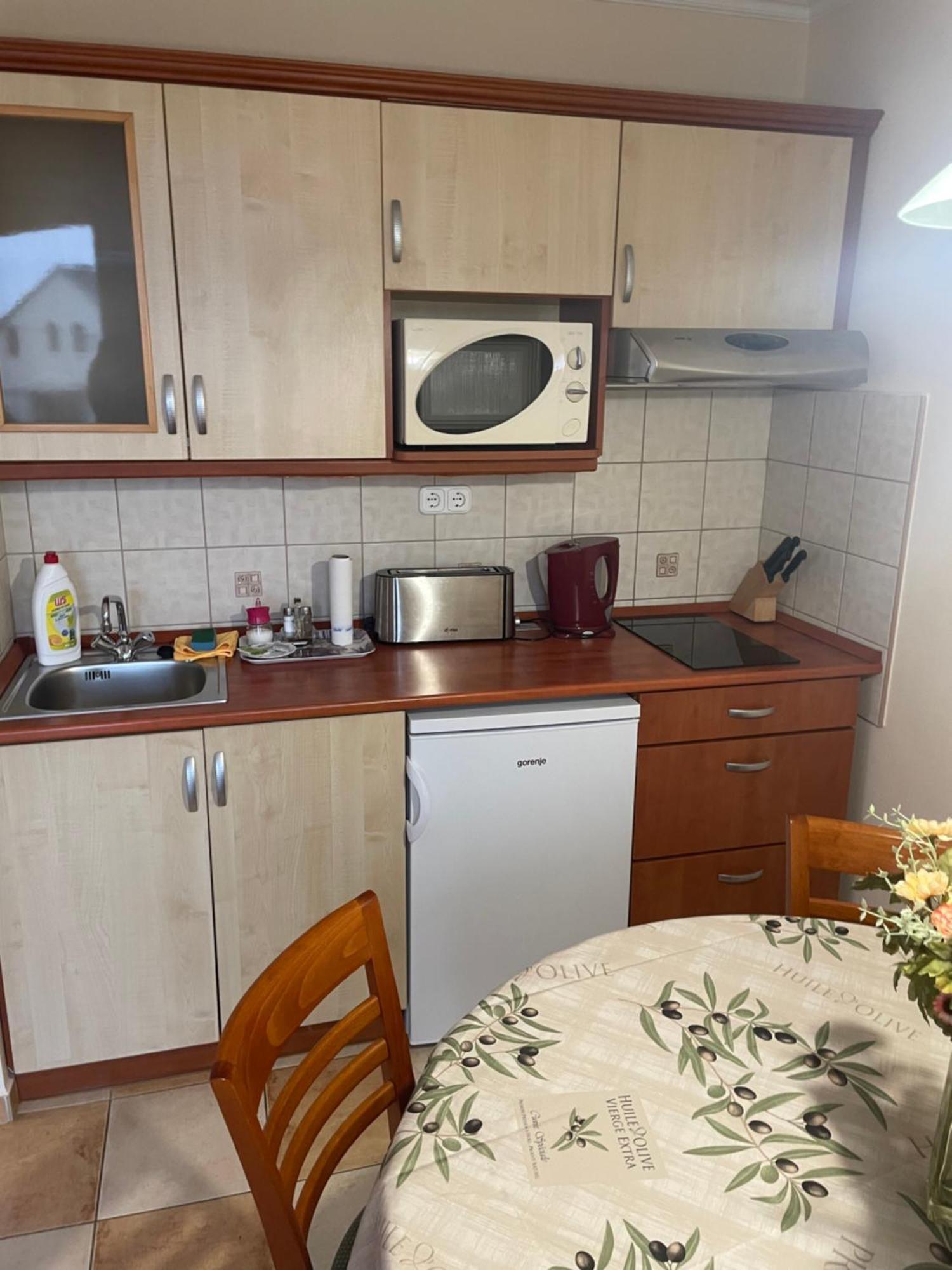 Garda Wellness Apartmanhaz Хевіз Номер фото