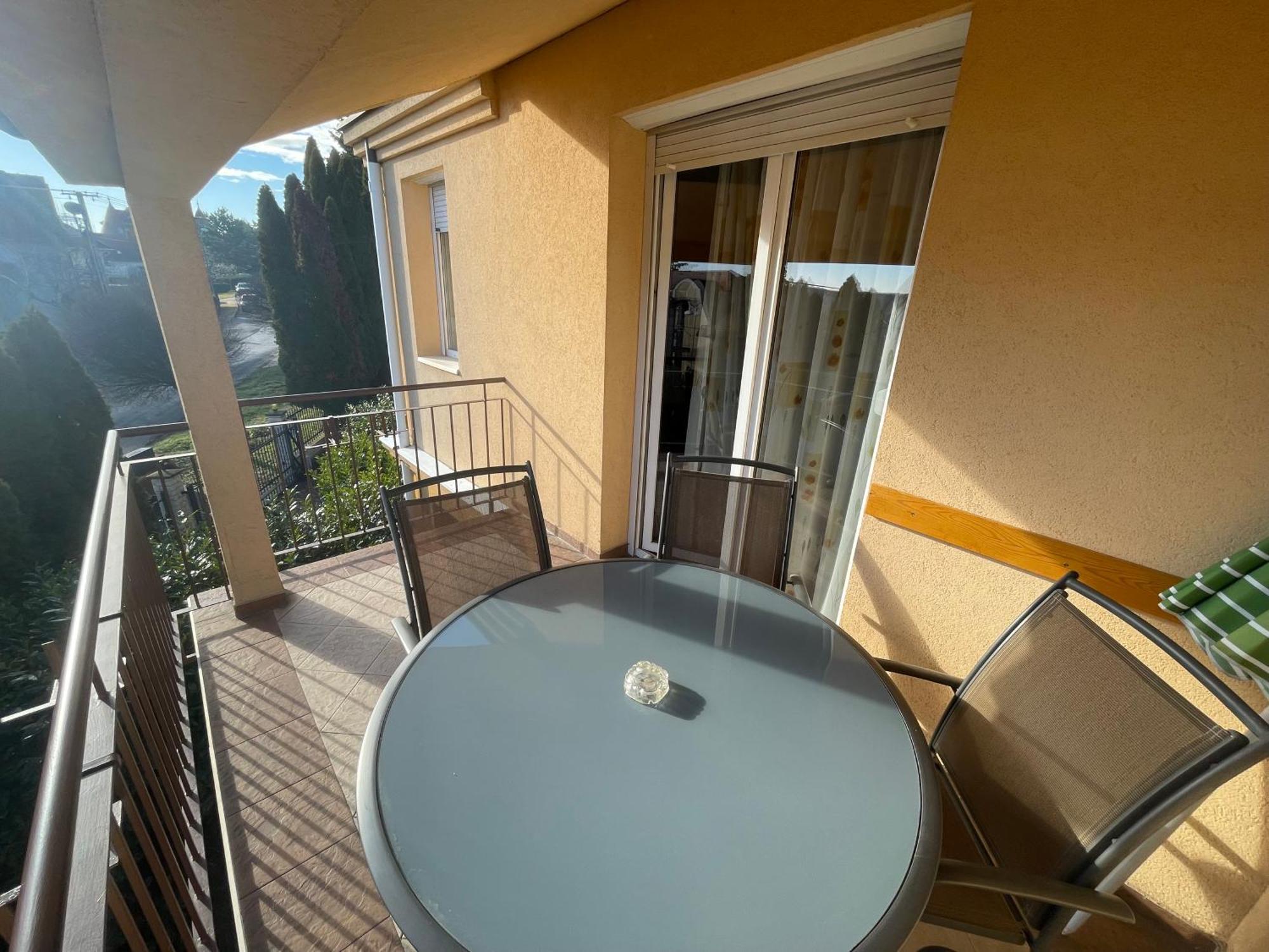 Garda Wellness Apartmanhaz Хевіз Номер фото